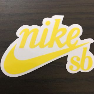 ナイキ(NIKE)の【縦5.6cm横8.2cm】NIKE SB ステッカー 小(ステッカー)