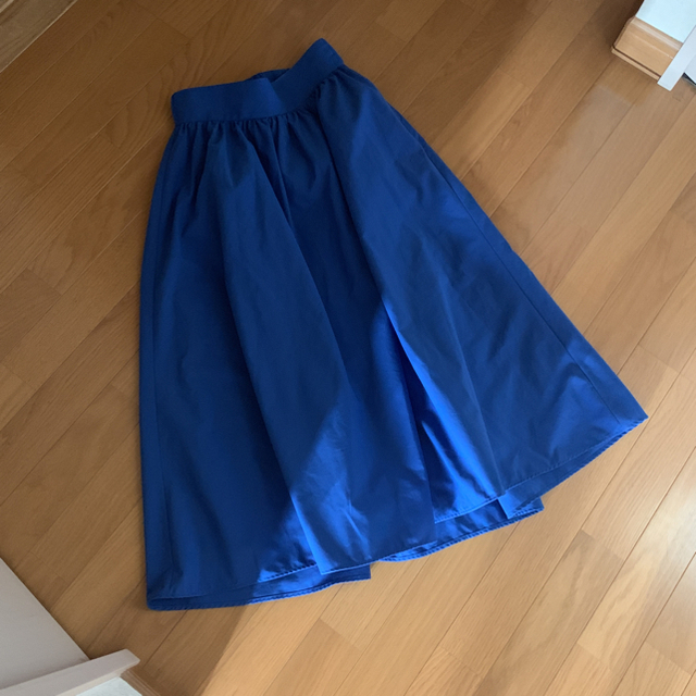TOMORROWLAND(トゥモローランド)のsimpliciteブルーフレアスカート レディースのスカート(ひざ丈スカート)の商品写真