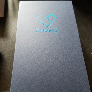 エイスース(ASUS)のASUS ZenFone5 ZE620KL 楽天版(スマートフォン本体)