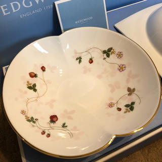 ウェッジウッド(WEDGWOOD)の☆専用☆WEDGWOOD ☆ストロベリー☆ボウル☆(食器)