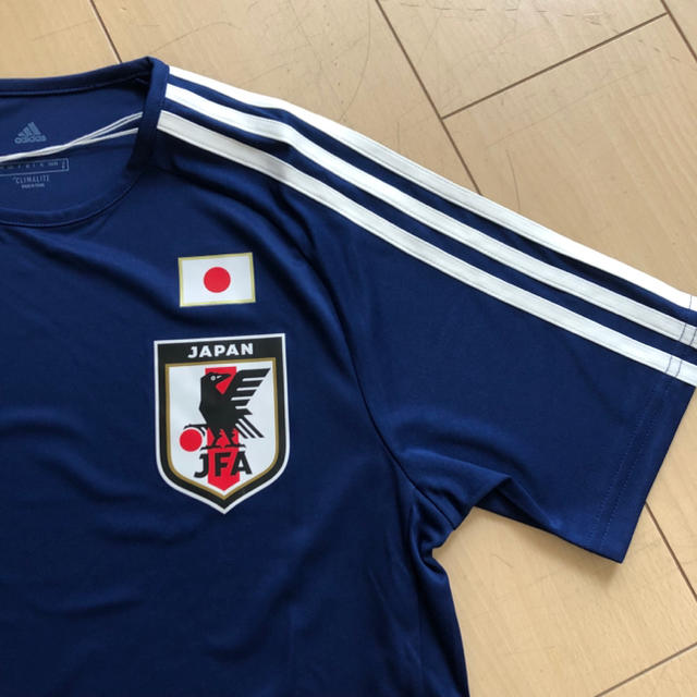 adidas(アディダス)の新品adidasアディダス サッカー日本代表 ホームTシャツ 半袖シャツ スポーツ/アウトドアのサッカー/フットサル(ウェア)の商品写真