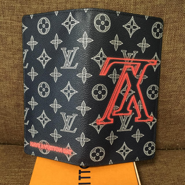 素敵な LOUIS アップサイドダウン長財布 ルイヴィトン - VUITTON 長