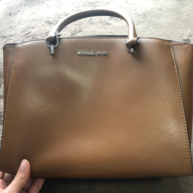 Michael Kors(マイケルコース)のMICHAEL CORS ショルダーバッグ レディースのバッグ(ショルダーバッグ)の商品写真