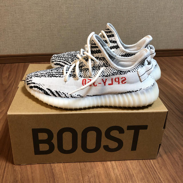 adidas(アディダス)の26  YEEZY BOOST 350 V2 ZEBRA メンズの靴/シューズ(スニーカー)の商品写真