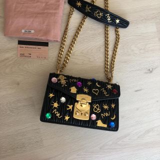 ミュウミュウ(MIU MIU)のミュウミュウ  マテラッセ  レア  バッグ(ショルダーバッグ)