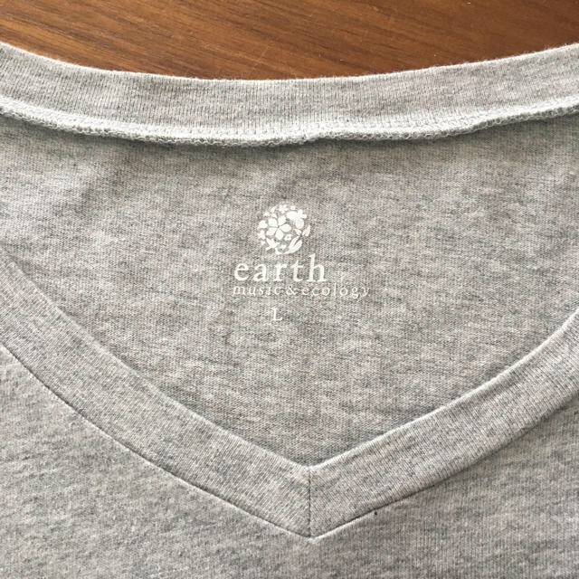 earth music & ecology(アースミュージックアンドエコロジー)のアース／シンプルVネックシャツ2枚セット レディースのトップス(Tシャツ(半袖/袖なし))の商品写真