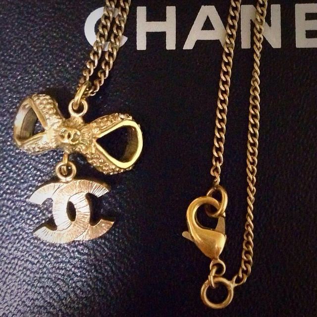 CHANEL(シャネル)の正規品♡リボンネックレス レディースのアクセサリー(ネックレス)の商品写真