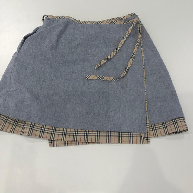 BURBERRY(バーバリー)の最終値下 リバーシブル バーバリースカート キッズ/ベビー/マタニティのキッズ服女の子用(90cm~)(スカート)の商品写真