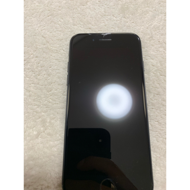 iPhone(アイフォーン)のiPhone7 docomo 128GB スマホ/家電/カメラのスマートフォン/携帯電話(スマートフォン本体)の商品写真