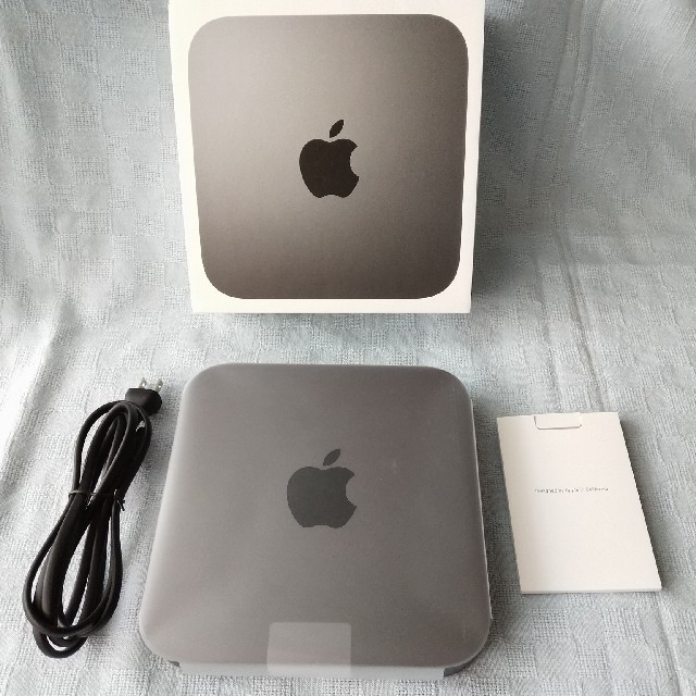 Apple(アップル)のApple Mac mini 2018 Core i3 SSD128GB 保証有 スマホ/家電/カメラのPC/タブレット(デスクトップ型PC)の商品写真