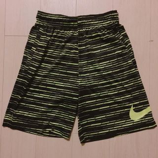 ナイキ(NIKE)のNIKE ハーフパンツ(ショートパンツ)