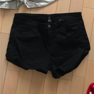 エイチアンドエム(H&M)の美品☆1回のみ着用☆ショートパンツ☆再値下げしました☆(ショートパンツ)