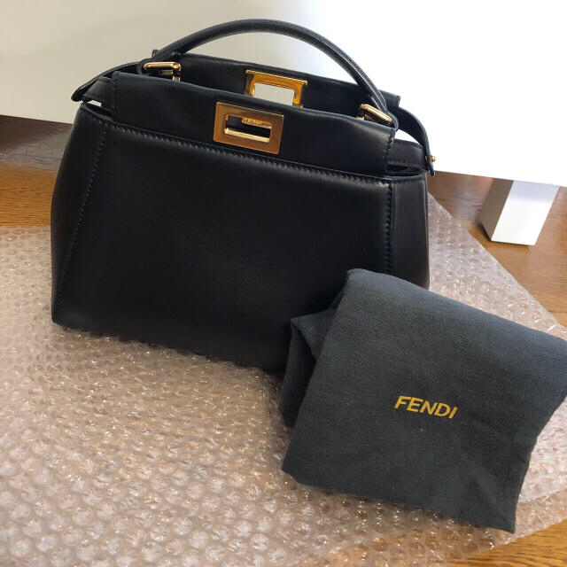 フェンディ FENDI ピーカブー ミニ ブラック