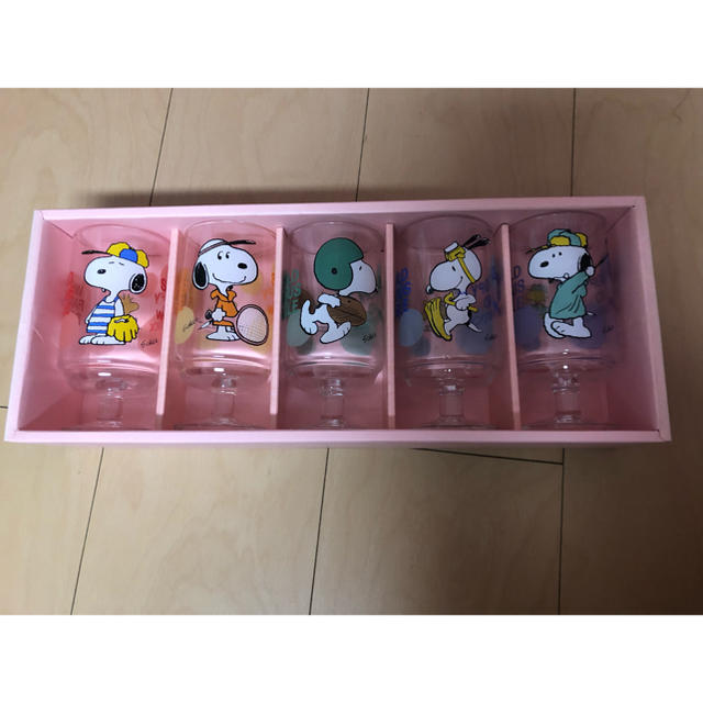 SNOOPY(スヌーピー)のスヌーピー グラス 5個セット インテリア/住まい/日用品のキッチン/食器(グラス/カップ)の商品写真