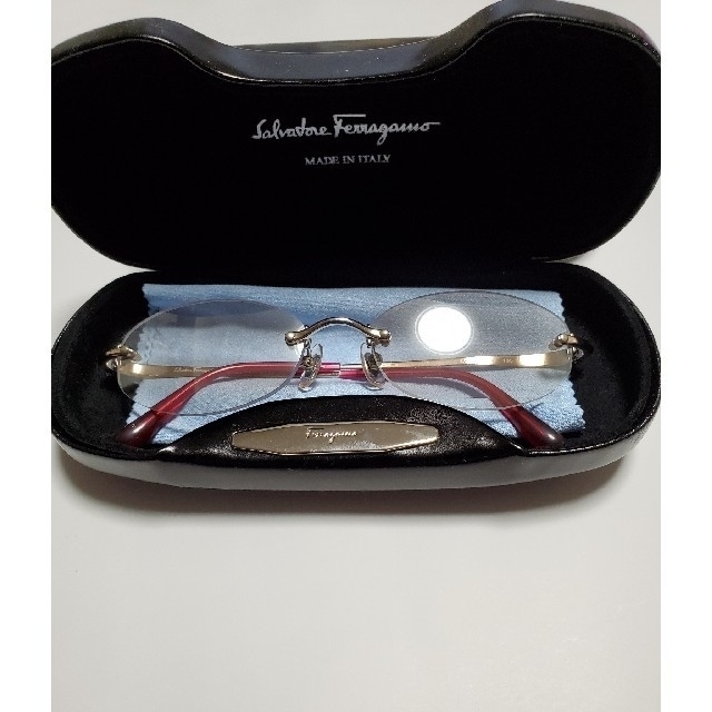 Salvatore Ferragamo(サルヴァトーレフェラガモ)のsarbatore ferragamo サングラス レディースのファッション小物(サングラス/メガネ)の商品写真