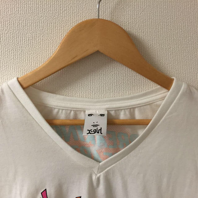 X-girl(エックスガール)のX-girl VネックTシャツ レディースのトップス(Tシャツ(半袖/袖なし))の商品写真