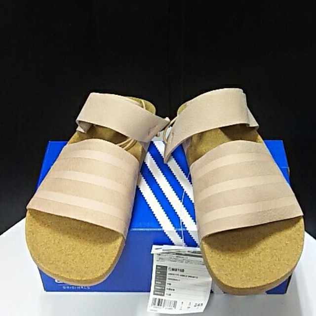 adidas(アディダス)の最値定価12960円!新品!ｱﾃﾞｨﾀﾞｽ ｱﾃﾞｨﾚｯﾀ高級ｻﾝﾀﾞﾙ24.5 レディースの靴/シューズ(サンダル)の商品写真