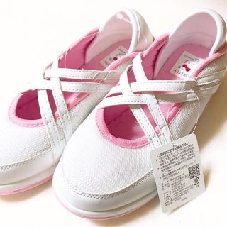 新品☆HELLO KITTY ナースシューズ 介護シューズ S(スニーカー)