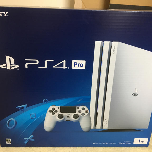 家庭用ゲーム機本体Play Station 4 Pro ホワイト 1TB