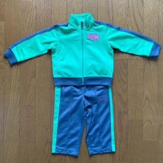 ナイキ(NIKE)の新品未使用 ナイキ 子供服ジャージ上下 ２T 黄緑グレー(その他)