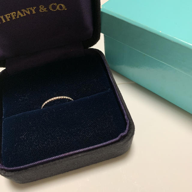 レビュー高評価の商品！ Tiffany ダイヤモンド 13号 0.22カラット WG メトロリング ティファニー - Co. & リング(指輪)