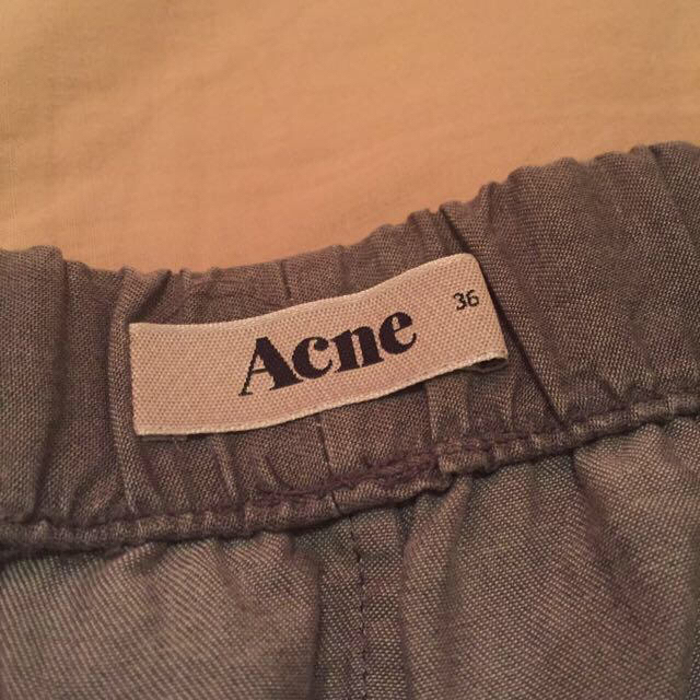 ACNE(アクネ)のACNE  ダメージショートパンツ レディースのパンツ(ショートパンツ)の商品写真