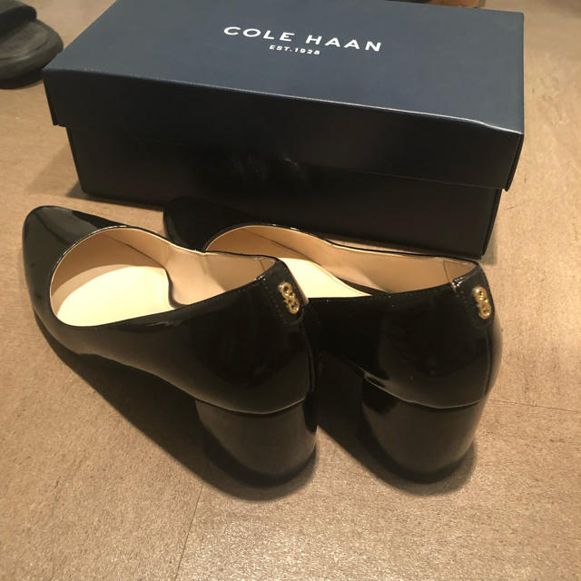 Cole Haan(コールハーン)のコールハーン   パンプス  黒 太ヒール チャンキーヒール レディースの靴/シューズ(ハイヒール/パンプス)の商品写真