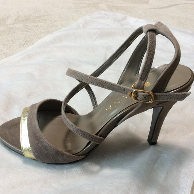 DIANA(ダイアナ)のダイアナ スエードサンダル レディースの靴/シューズ(サンダル)の商品写真