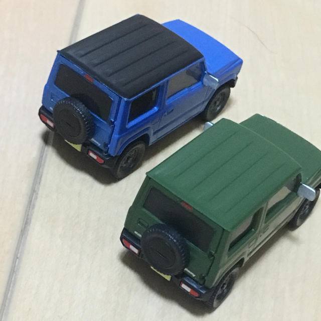 スズキ(スズキ)のスズキ ジムニー ミニカー 2台セット 軽自動車 SUV エンタメ/ホビーのおもちゃ/ぬいぐるみ(ミニカー)の商品写真