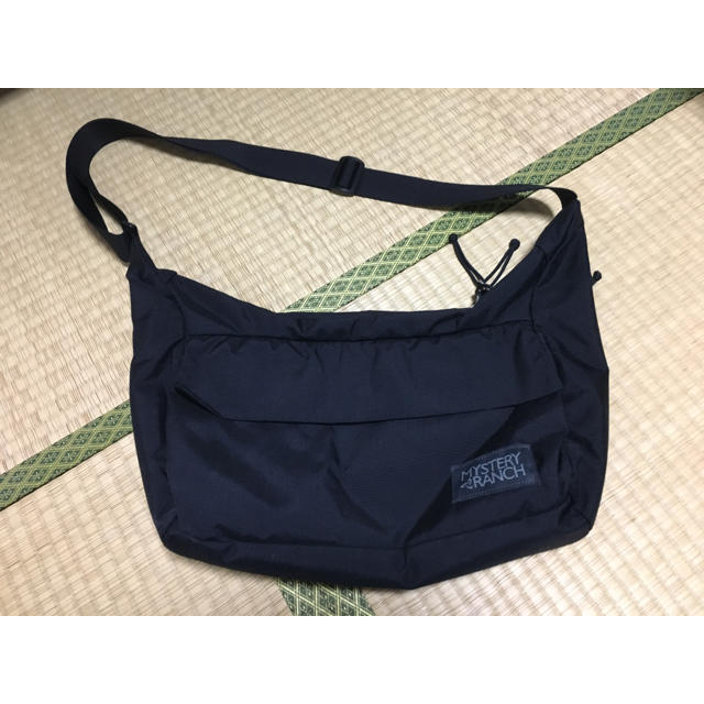 MYSTERY RANCH(ミステリーランチ)のミステリーランチ・ロードセルショルダーバッグ（黒） メンズのバッグ(ショルダーバッグ)の商品写真