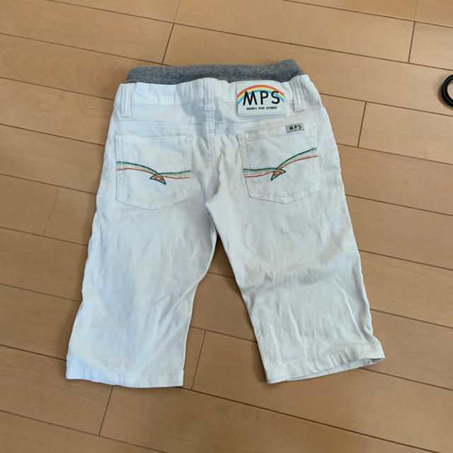 MPS(エムピーエス)の白のハーフパンツ キッズ/ベビー/マタニティのキッズ服男の子用(90cm~)(パンツ/スパッツ)の商品写真