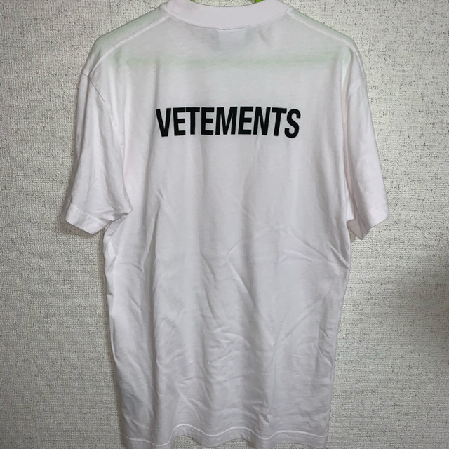 Balenciaga(バレンシアガ)の確実正規品 VETEMENTS メンズのトップス(Tシャツ/カットソー(半袖/袖なし))の商品写真