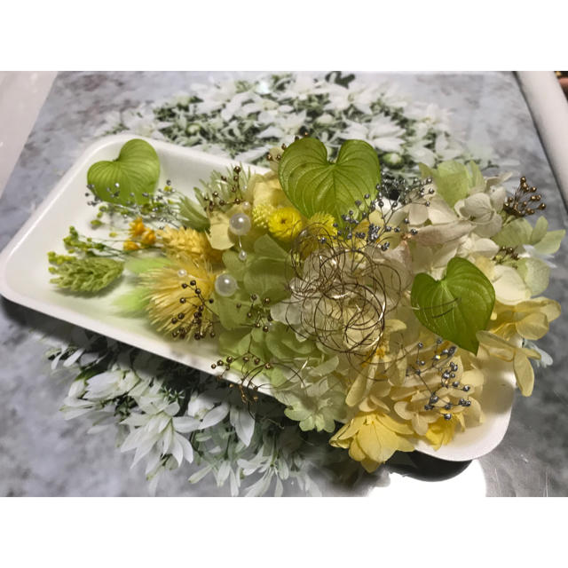 ❀花材セット イエローグリーン❀ Ｎｏ．291 ハンドメイドのフラワー/ガーデン(プリザーブドフラワー)の商品写真