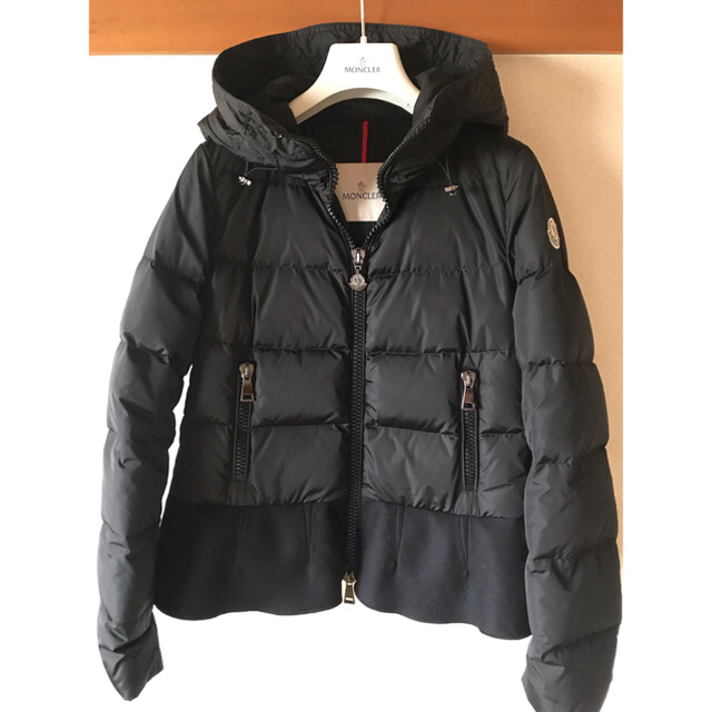 MONCLER(モンクレール)の国内正規品 モンクレール ダウンジャケット NESEA ネセア  レディースのジャケット/アウター(ダウンジャケット)の商品写真