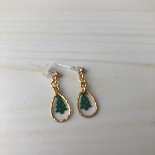 ピアス(ピアス)