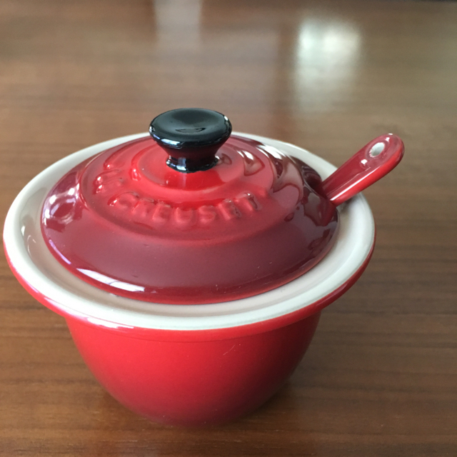 LE CREUSET(ルクルーゼ)のル・クルーゼ ココットロンド 22cm インテリア/住まい/日用品のキッチン/食器(鍋/フライパン)の商品写真