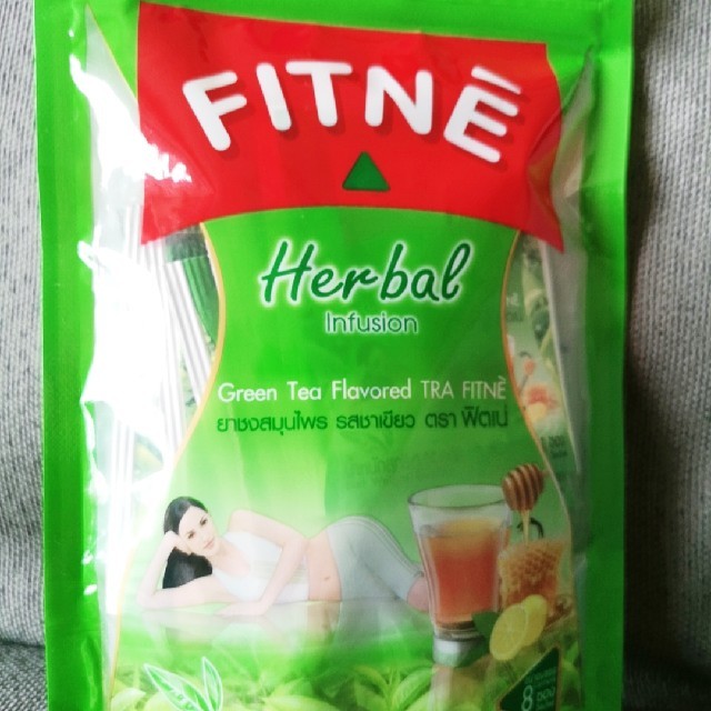 タイ FITNE デトックスティー 未開封 コスメ/美容のダイエット(ダイエット食品)の商品写真