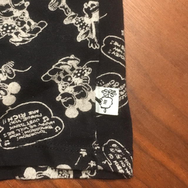 UNIQLO(ユニクロ)のディズニー ミッキー ミニー Ｔシャツ 半袖カットソー 黒 80 キッズ/ベビー/マタニティのベビー服(~85cm)(Ｔシャツ)の商品写真