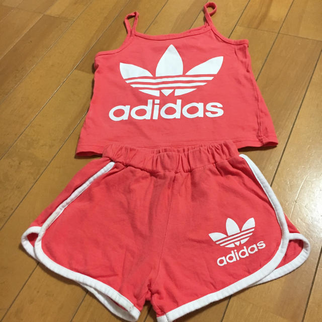 adidas(アディダス)のアディダス 90cm セットアップ タンクトップ adidas キッズ/ベビー/マタニティのキッズ服女の子用(90cm~)(Tシャツ/カットソー)の商品写真