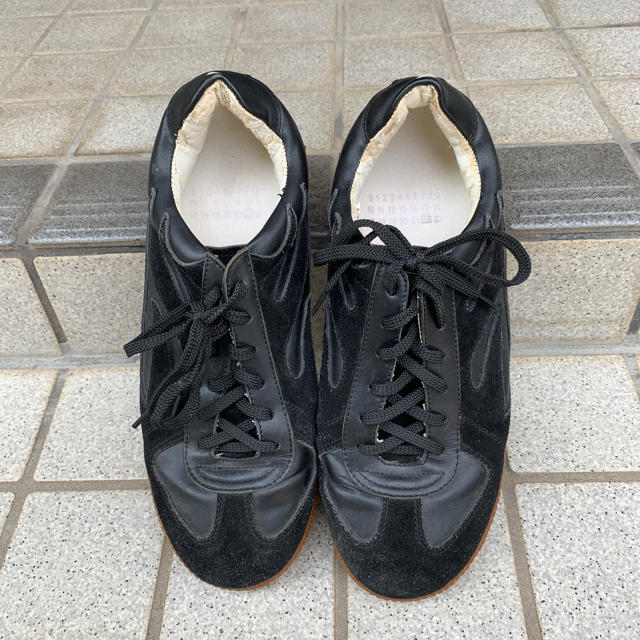 Maison Martin Margiela(マルタンマルジェラ)のりょー様専用 Martin margiela ジャーマントレーナー 黒 41 メンズの靴/シューズ(スニーカー)の商品写真