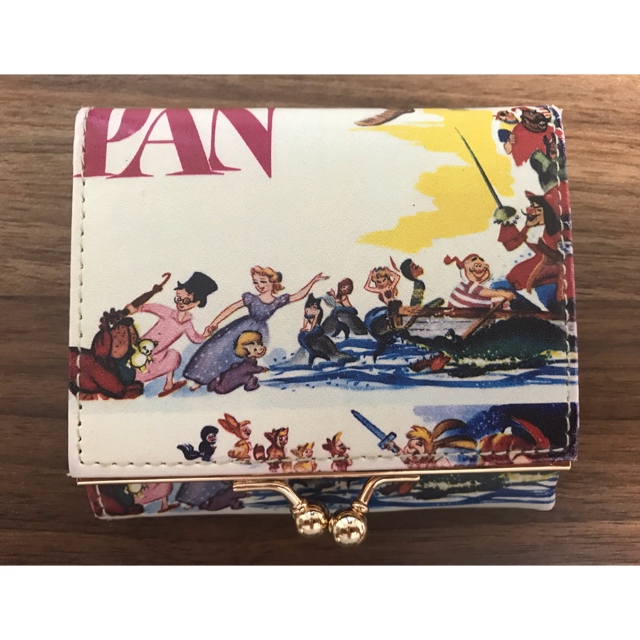 Disney(ディズニー)のピーターパンガマ口三つ折り財布 レディースのファッション小物(財布)の商品写真