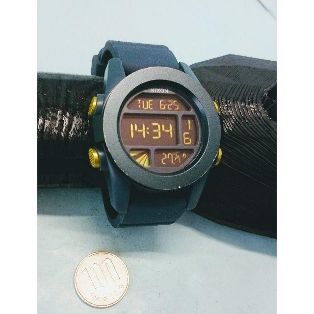 NIXON(ニクソン)の(F19)ニクソンNIXONデジタル＜電池交換済＞USED送料無料！ メンズの時計(腕時計(デジタル))の商品写真