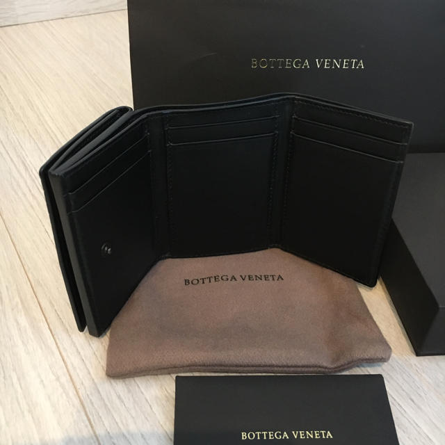 Bottega Veneta ボッテガヴェネタ レッジェーロ 三つ折り 財布 新作 の通販 By アクア S Shop ボッテガヴェネタならラクマ