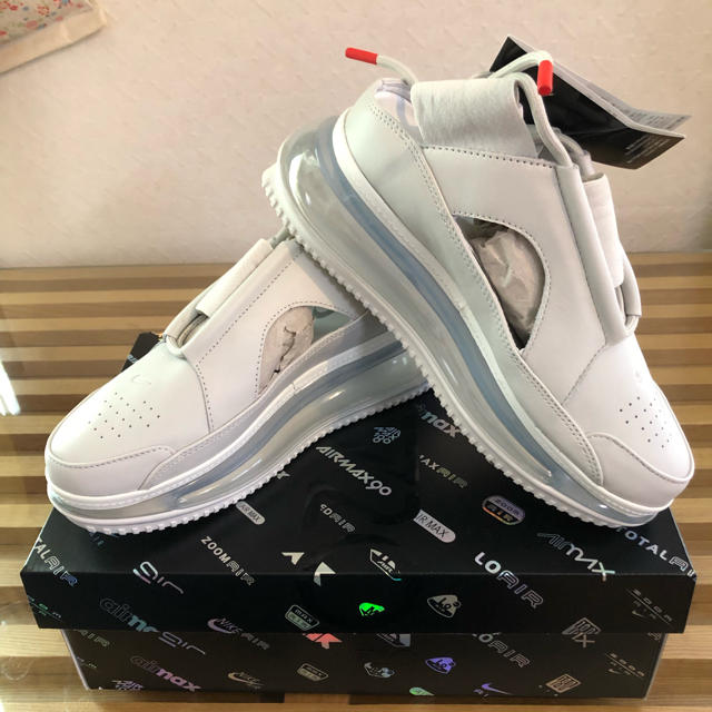 NIKE  エアマックス  FF720  size24.0