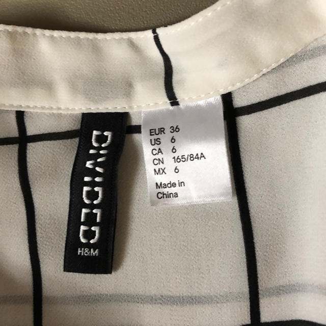 H&M(エイチアンドエム)のノースリーブシャツ レディースのトップス(シャツ/ブラウス(半袖/袖なし))の商品写真