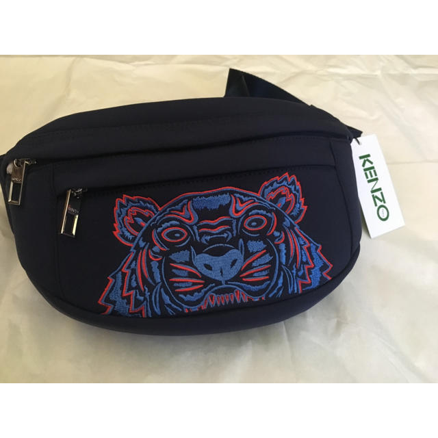 新品未使用 Kenzo ボディーバッグ