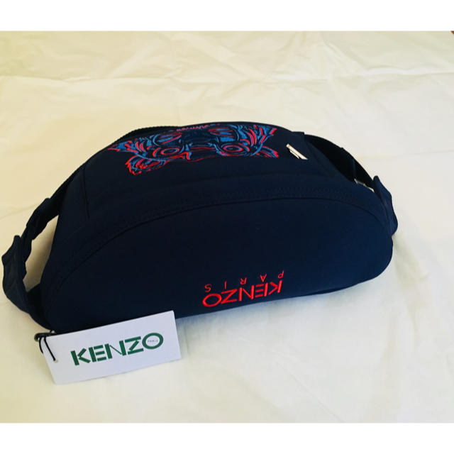 KENZO(ケンゾー)の新品未使用 Kenzo ボディーバッグ メンズのバッグ(ボディーバッグ)の商品写真