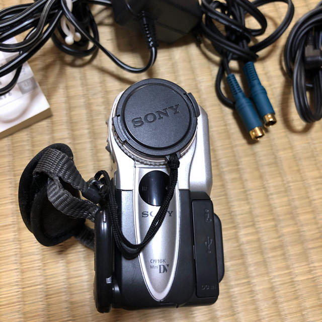 SONY(ソニー)のデジタルビデオカメラレコーダー スマホ/家電/カメラのカメラ(ビデオカメラ)の商品写真