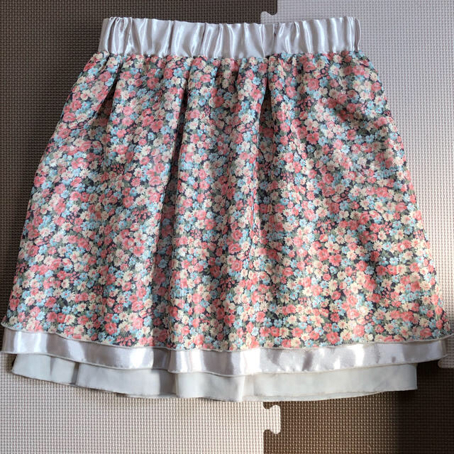 小花柄スカート レディースのスカート(ミニスカート)の商品写真