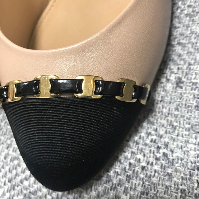 Salvatore Ferragamo(サルヴァトーレフェラガモ)の【お値下げ】Ferragamo レザー ウェッジソール ベージュ 6D レディースの靴/シューズ(ハイヒール/パンプス)の商品写真